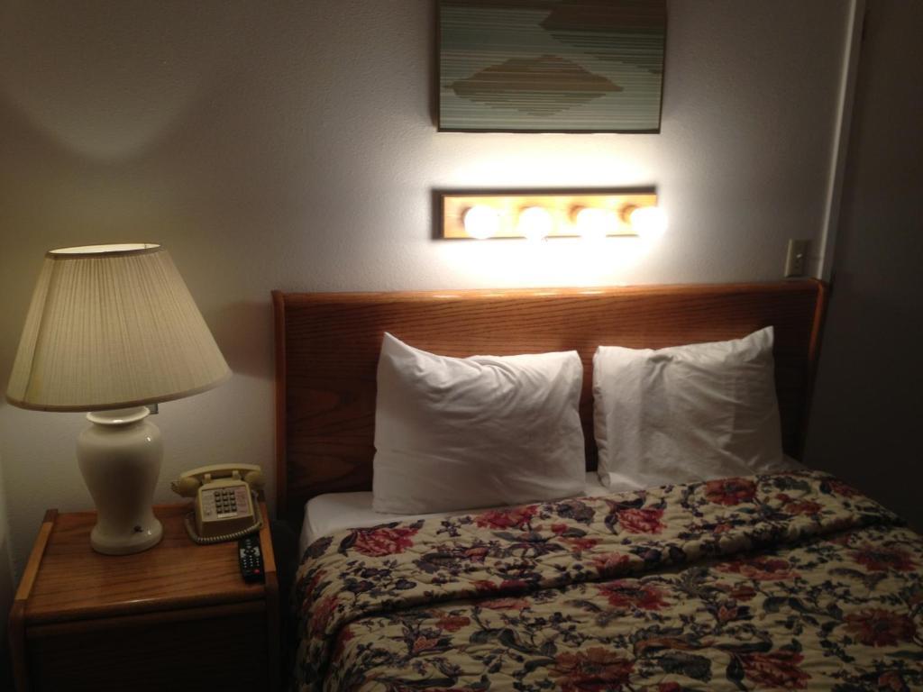 Cozy Cove Beachfront Resort Inn Lincoln Quarto foto