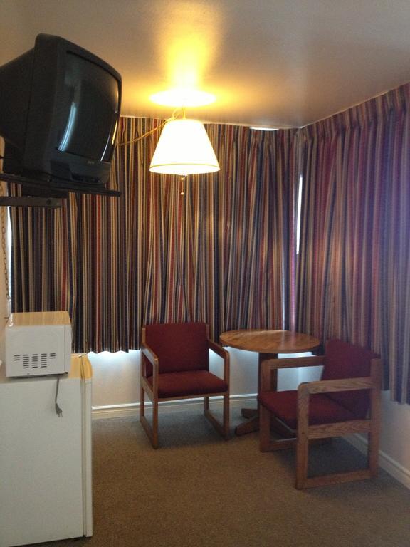 Cozy Cove Beachfront Resort Inn Lincoln Exterior foto